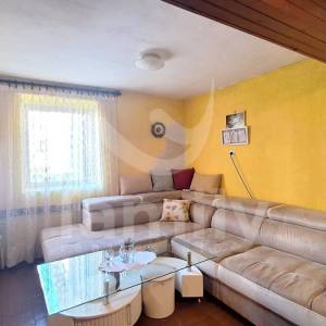 EKSKLUZIVNO ŠARMANTNA KAMENA KUĆA TIK DO MORA