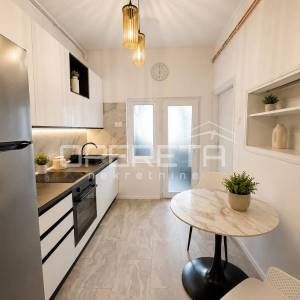 Eksluzivan najam - moderno uređen i namješten stan (50m2 )u samom centru grada