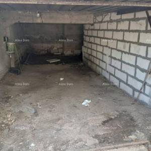 Fažana, Prostran stan s vrtom, garažom i podrumom – 600 m od mora i centra