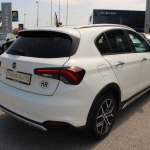 Fiat Tipo Cross GSE - nije uvoz