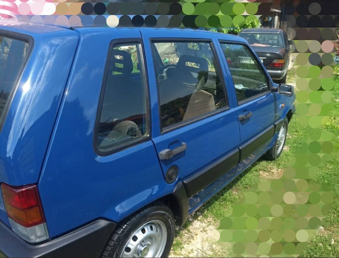 Fiat Uno 1.0 e.i Fabrički kao novo