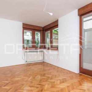 FOLNEGOVIĆEVO NASELJE, 49m2