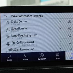 Ford Kuga 2.0 TDCi AUTOMATIK ST Line *NAVIGACIJA, KAMERA, HEAD-UP*