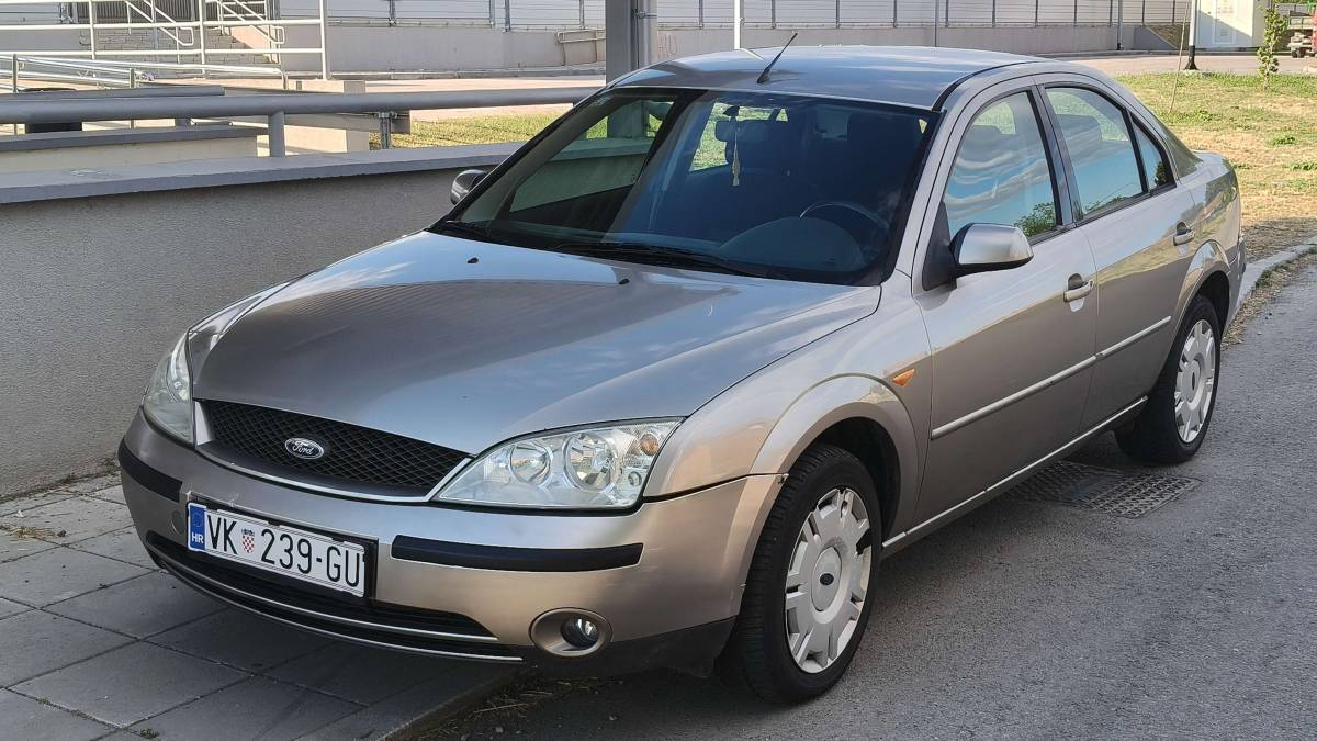 Ford Mondeo 1,8 16v A/C, 10/26