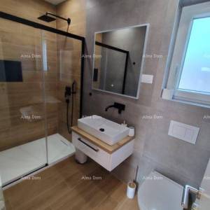 Galižana –  kuća s bazenom i pogledom na more