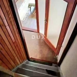 GORSKI KOTAR, SKRAD - Kuća s većom okućnicom