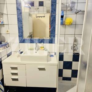 Grad Pag, centar, kuća 100 m2 s okućnicom