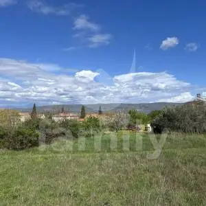 GRAĐEVINSKA PARCELA SA PREKRASNIM PANORAMSKIM POGLEDOM