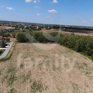 GRAĐEVINSKA ZEMLJIŠTA RAZLIČITIH POVRŠINA NA PRODAJU