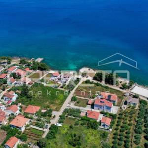 Građevinsko zemljište 40 m do mora, 625 m², Ugljan, Zadar