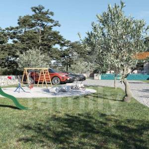 GRAĐEVINSKO ZEMLJIŠTE SA IDEJNIM PROJEKTOM NA MIRNOJ LOKACIJI