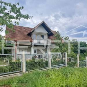 GUDCI – SAMOSTOJEĆA KUĆA S BAZENOM NA PARCELI OD 1.120 m²