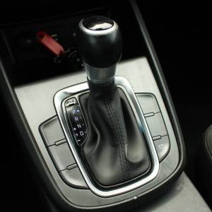 Hyundai Kona 1.6 Hybrid AUTOMATIK *HEAD-UP, NAVIGACIJA, KAMERA*