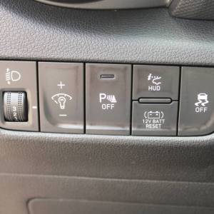 Hyundai Kona 1.6 Hybrid AUTOMATIK *HEAD-UP, NAVIGACIJA, KAMERA*