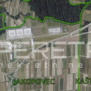 Industrijsko zemljište od 75.000 m2 s prilazom na auto cestu.