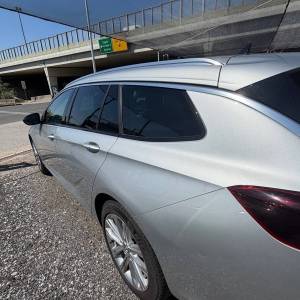 INSIGNIA SPORTS TOURER 1.5 Turbo D Business Elegance AUTOMATIK