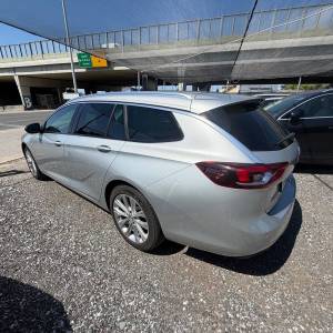 INSIGNIA SPORTS TOURER 1.5 Turbo D Business Elegance AUTOMATIK