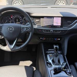 INSIGNIA SPORTS TOURER 1.5 Turbo D Business Elegance AUTOMATIK