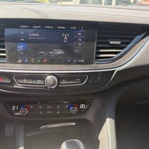 INSIGNIA SPORTS TOURER 1.5 Turbo D Business Elegance AUTOMATIK