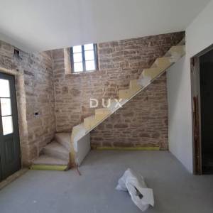ISTRA, BALE – Moderna kamena kuća s daškom tradicije, vrhunska novogradnja s mogućnošću personalizacije