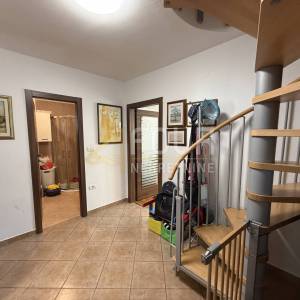Istra, Fažana, stan u centru, 65.59m2