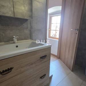 Istra, Krnica, apartmanska kamena kuća, 175 m²