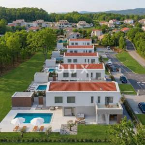 ISTRA, LABIN - Atraktivna kuća s bazenom