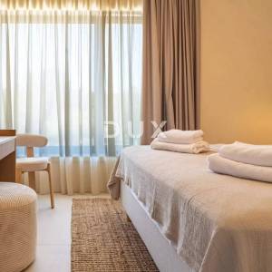 ISTRA, LABIN - Kuća s bazenom na prostranoj okućnici