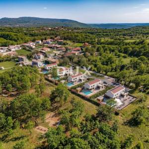 ISTRA, LABIN - Moderna, komforna kuća s bazenom