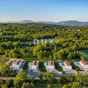 ISTRA, LABIN - Moderna, komforna kuća s bazenom