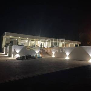 Istra, Labin - okolica, samostojeća kuća s bazenom, novogradnja