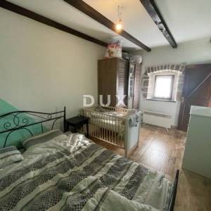 ISTRA, LABIN - Renovirana kamena kuća s dvije stambene jedinice