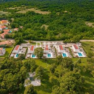 ISTRA, LABIN - Suvremena kuća s bazenom