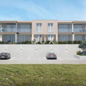 ISTRA, LABIN - Zemljište s dozvolom za gradnju i pogledom na more – projekt za 4 stana