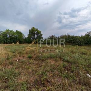 Istra, Loborika, građevinsko zemljište, 505m2