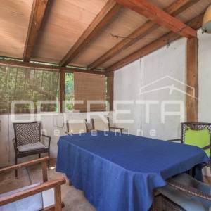 Istra – okolica Umaga, stan 200 m od mora s vrtom
