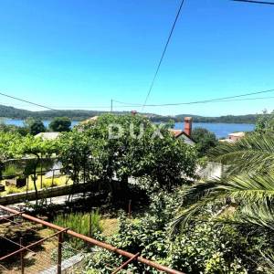 Istra, Pomer, Starina spremna za obnovu, 120m2, pogled na more