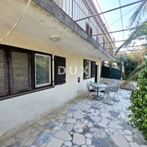 Istra, Pomer, Starina spremna za obnovu, 120m2, pogled na more