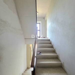 Istra, Pomer, Starina spremna za obnovu, 120m2, pogled na more