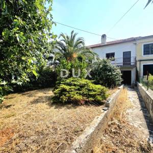 Istra, Pomer, Starina spremna za obnovu, 120m2, pogled na more