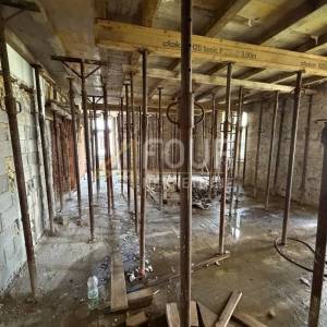 Istra, Pula, 166m2, dvije etaže u roh bau izdanju