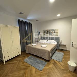 Istra, Pula - centar, 95.47m2 u naravi 3 apartmana