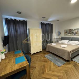 Istra, Pula - centar, 95.47m2 u naravi 3 apartmana