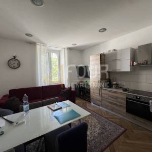 Istra, Pula - centar, 95.47m2 u naravi 3 apartmana
