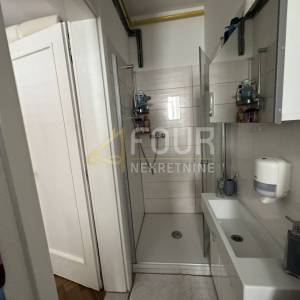 Istra, Pula - centar, 95.47m2 u naravi 3 apartmana
