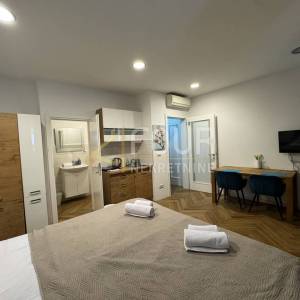 Istra, Pula - centar, 95.47m2 u naravi 3 apartmana