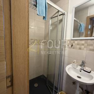 Istra, Pula, etaža 266.50m2 - 14 uređenih apartmana