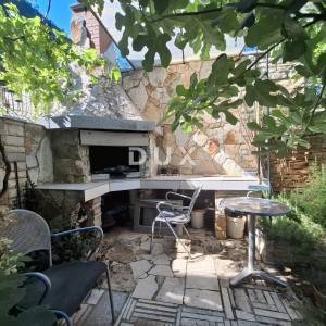 ISTRA, PULA - Stan 3SS + apartman od 34m2 i 3 parkirna mjesta