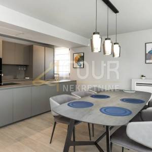 Istra, Rovinj - centar, 131 m2, luksuzan stan, 2s+db, terasa + balkon