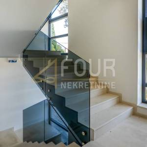 Istra, Rovinj - centar, 131 m2, luksuzan stan, 2s+db, terasa + balkon
